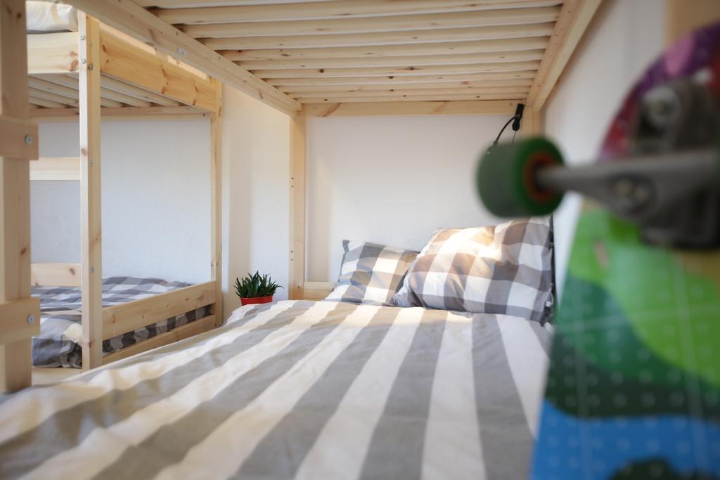 Moka Surfhouse Hostel Ерисейра Стая снимка