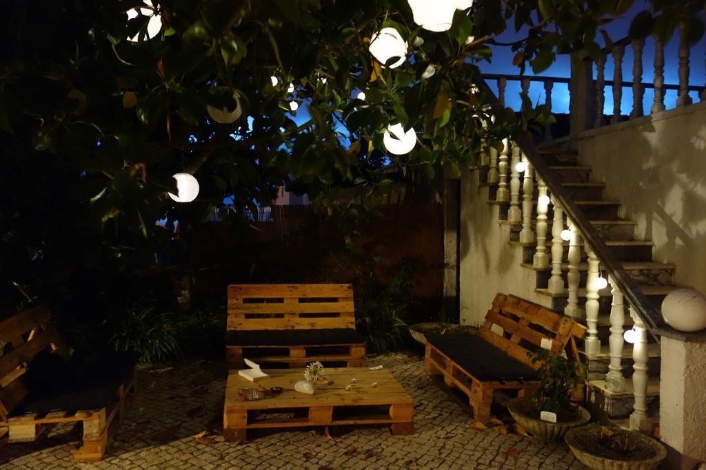 Moka Surfhouse Hostel Ерисейра Екстериор снимка